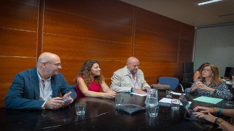 pedro-crespo--mari-a-perera--vi-ctor-gonza-lez-y-l